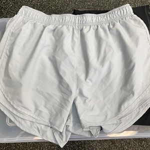 Nike shorts size XL